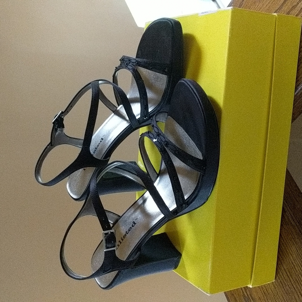 Unlisted Brown Heels